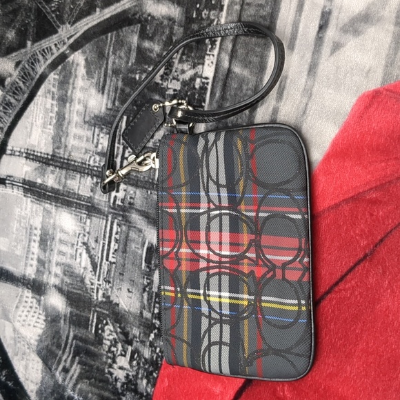 Coach tartan plaid wristlet - Picture 3 of 9